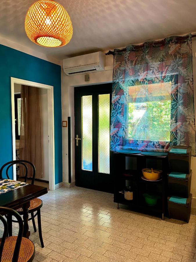 Apartmani Zora 茨雷斯 外观 照片